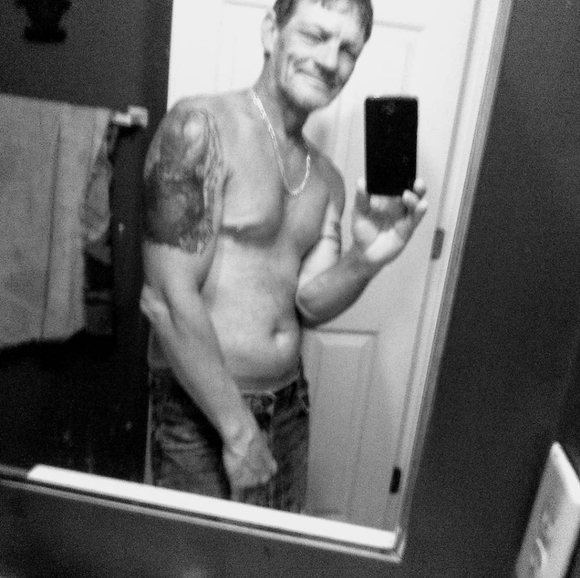 Meet your Posher, Josh - Picture 4 of 5